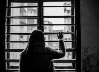 Η δραματική ιστορία πίσω από την αυτοκτονία της 29χρονης στη Λαμία