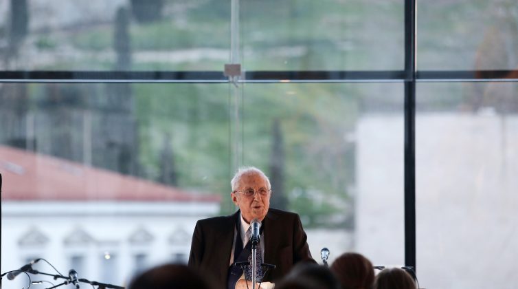 Δημήτρης Παντερμαλής: Πέθανε η "ψυχή" του Μουσείου της Ακρόπολης