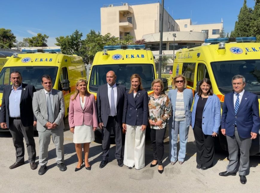 Σημαντική δωρεά: 20 σύγχρονα, πλήρως εξοπλισμένα ασθενοφόρα από την Ένωση Ελλήνων Εφοπλιστών στο Ε.Κ.Α.Β.