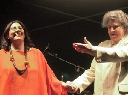 Πνευματικό Εμβατήριο και τραγούδια του Μίκη Θεοδωράκη με τη Μαρία Φαραντούρη, στην Εθνική Λυρική Σκηνή