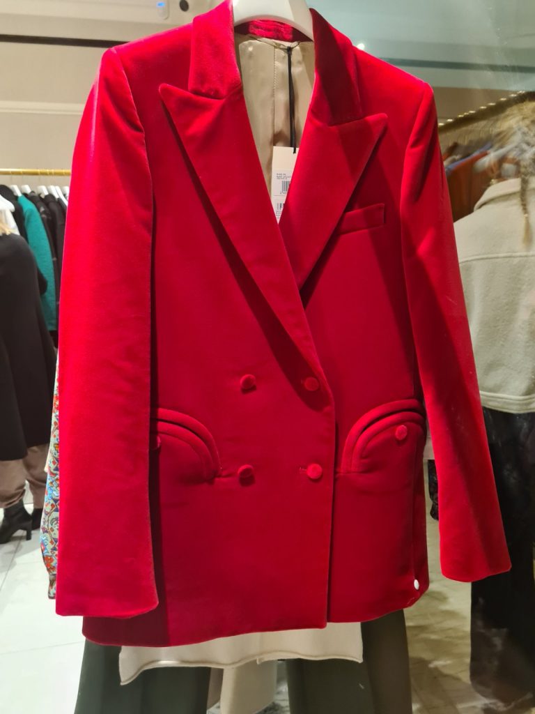 pre-christmas-%cf%88%cf%8e%ce%bd%ce%b9%ce%b1-%cf%83%cf%84%ce%b7%ce%bd-le-marche-boutique-%ce%b5%ce%b4%cf%8e-%ce%b2%cf%81%ce%ae%ce%ba%ce%b1%ce%bc%ce%b5-%cf%84%ce%b1-%cf%80%ce%b9%ce%bf-%ce%ba%ce%bf4