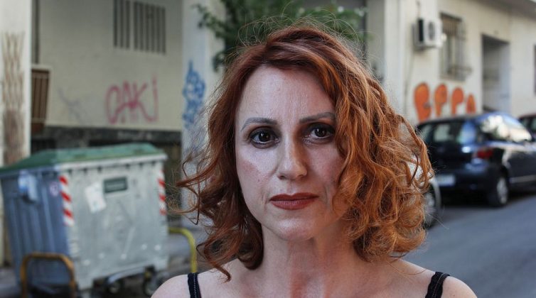 Η Στέλλα Κρούσκα στο Infowoman.gr: "Η μασημένη τροφή, όποιος κι αν μας την ταΐζει, δεν μας κάνει καλό"