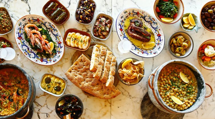 Το πιο πλούσιο νηστίσιμο brunch για την Καθαρά Δευτέρα με την υπογραφή του chef Σπύρου Γεωργάκη
