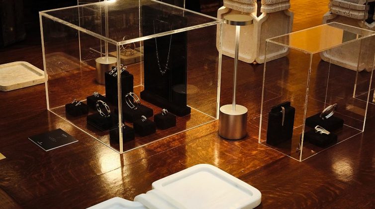 “Architectural Objects”: Νέες Αρχιτεκτονικές γλυπτικές κατασκευές συνδεδεμένες με τα κοσμήματα POLINA ELLIS
