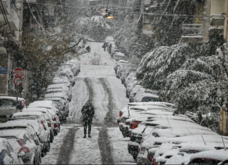 Κακοκαιρία Μπάρμπαρα: Μεγάλοι όγκοι χιονιού θα «σκεπάσουν» αύριο το μεγαλύτερο τμήμα της Αττικής, λέει ο Μαρουσάκης