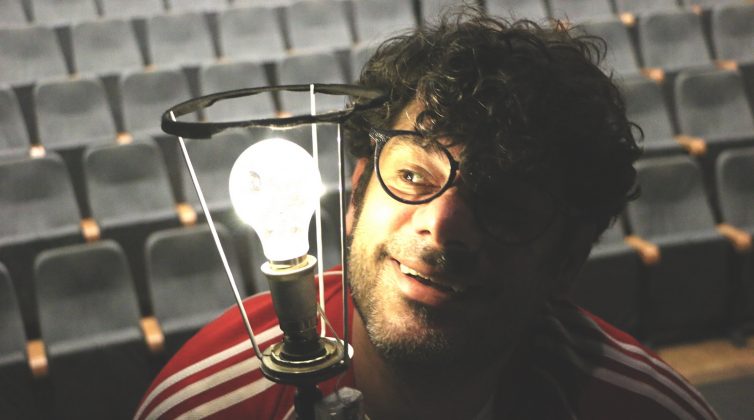 "Ο φίλος μου ο Ντοστογιέφσκι" της Δήμητρας Παπαδοπούλου σε σκηνοθεσία Κώστα Γάκη, έρχεται στο θέατρο Αθηνών