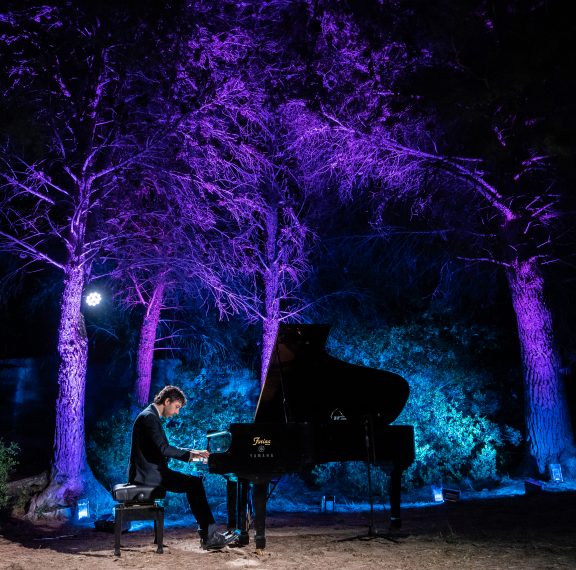piano-city-όλη-η-αθήνα-μεταμορφώνεται-σε-μια-τε