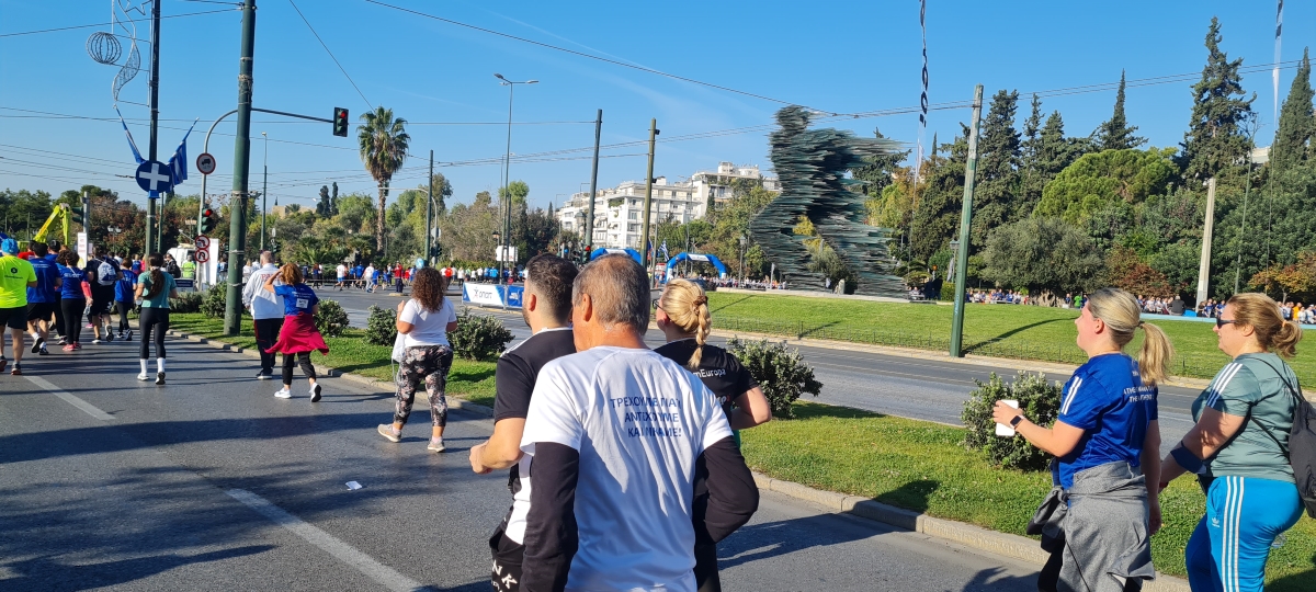 11ος Ημιμαραθώνιος Αθήνας: Η FairLife L.C.C τρέχει πλάι στον Χρήστο Αποστολάκο στέλνοντας δυνατό μήνυμα για τον καρκίνο του πνεύμονα