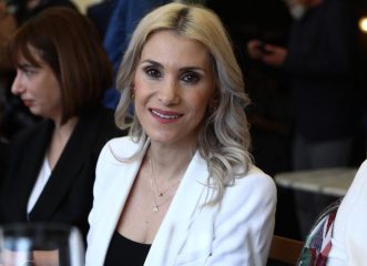 δώρα-τσαμπάζη-γιάννης-κουλουκάκος-σ