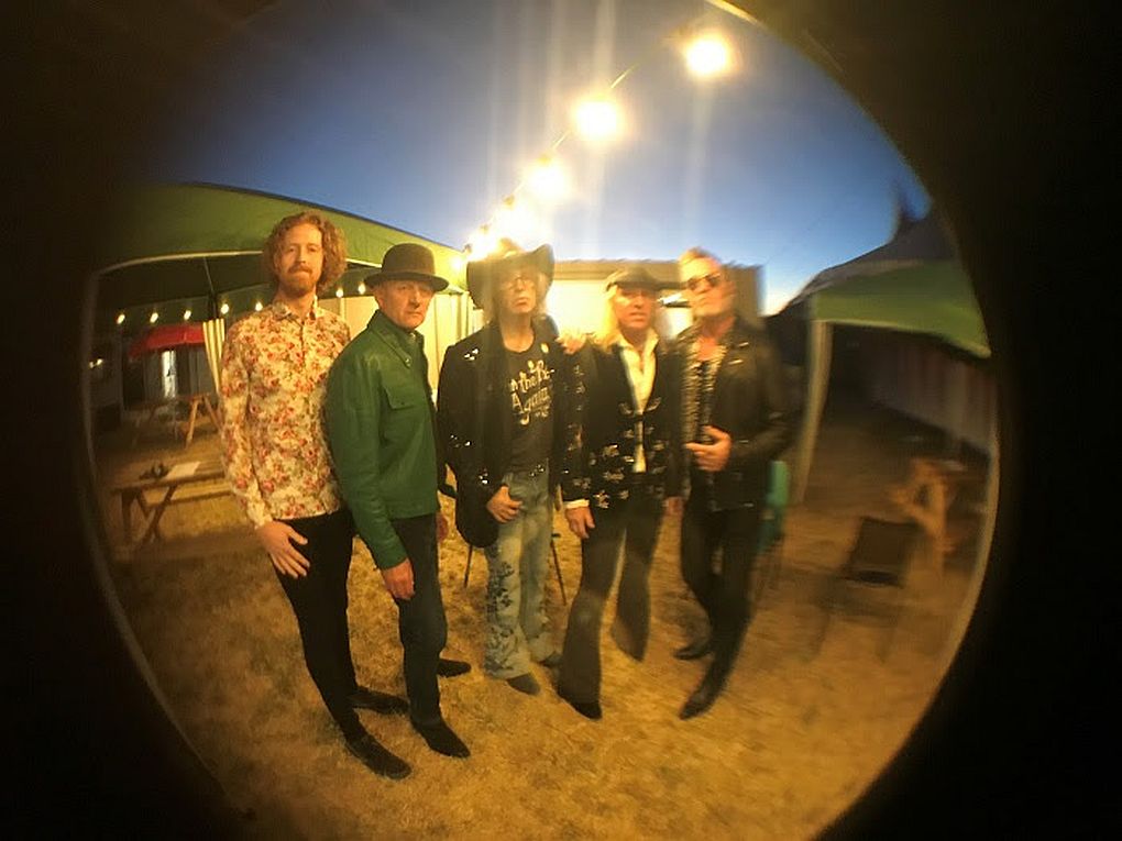 Απόψε το βράδυ η μεγάλη συναυλία των Waterboys στο Ηρώδειο