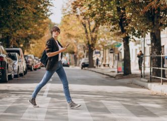 Περπατούσε 10 χιλιάδες βήματα κάθε μέρα - Αυτές είναι οι μεγάλες αλλαγές που είδε στο σώμα της