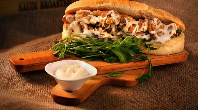 Εσείς γνωρίζετε τι είναι το «υποβρύχιο» σάντουιτς; Η συνταγή από την Ιταλία που θα σας χορτάσει!