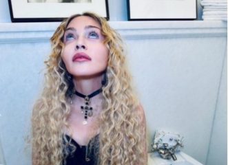 Η Μαντόνα είναι καλά και ξανά προς τη δόξα τραβά - Φόρεσε τα σέξι της και φωτογραφίζεται