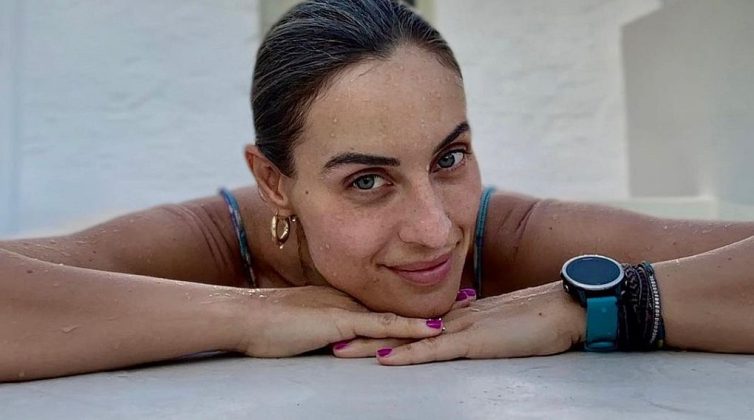 Η Ελεονώρα Μελέτη με μώλωπες στο πρόσωπο στέλνει ένα ηχηρό μήνυμα