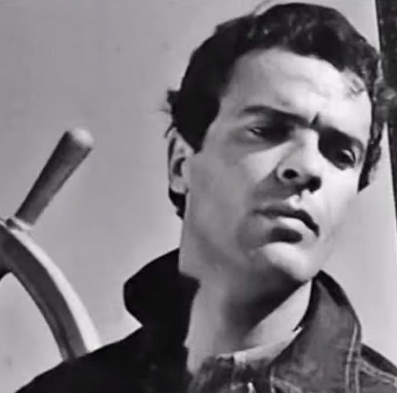 σπύρος-φωκάς-η-ιστορία-ζωής-ενός-μύθου