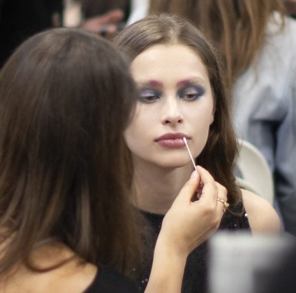 armani-prive-spring-summer-2024-the-beauty-look