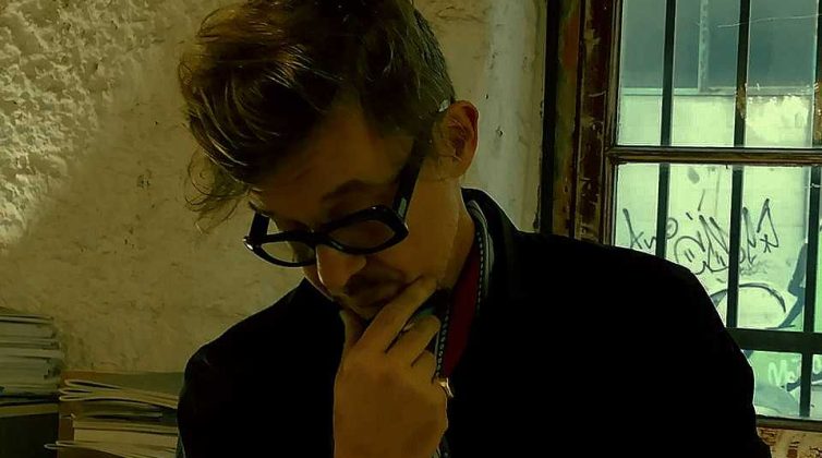 Δημοτικό Θέατρο Πειραιά: Ηχητικές (Επι) δράσεις και Φυγές στο Foyer Cafe Bistro