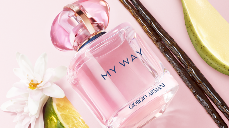 Το νέο "My Way Nectar" του Armani είναι ένα όρμα θηλυκότητας και ανεξαρτησίας