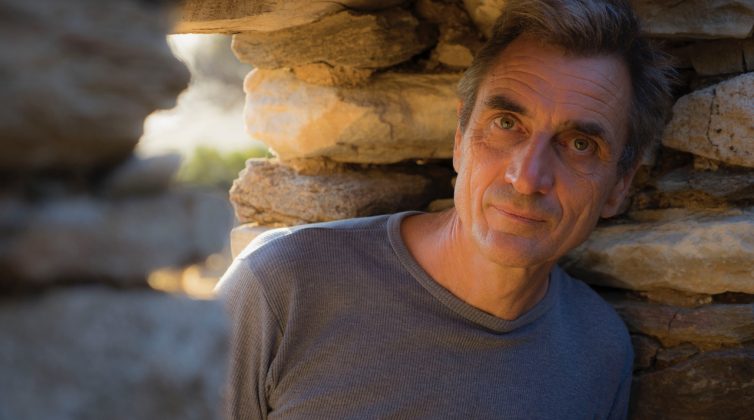 Ingbert Brunk: Ο Γερμανός γλύπτης που ζει και δημιουργεί εδώ και 40 χρόνια στη Νάξο