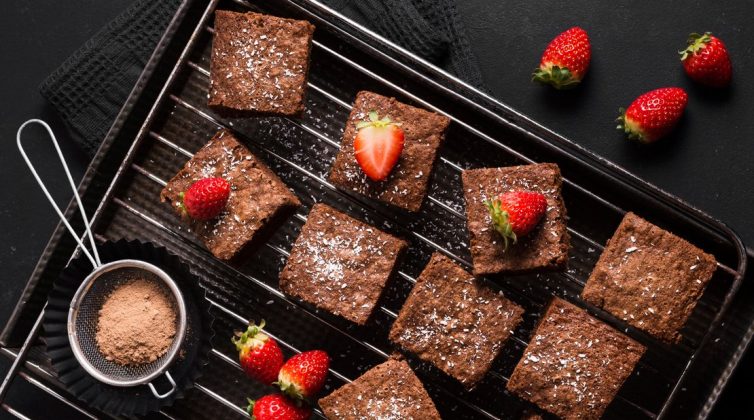 «Brownies με αβοκάντο»: Δοκιμάσαμε την πιο απίθανη υγιεινή συνταγή!