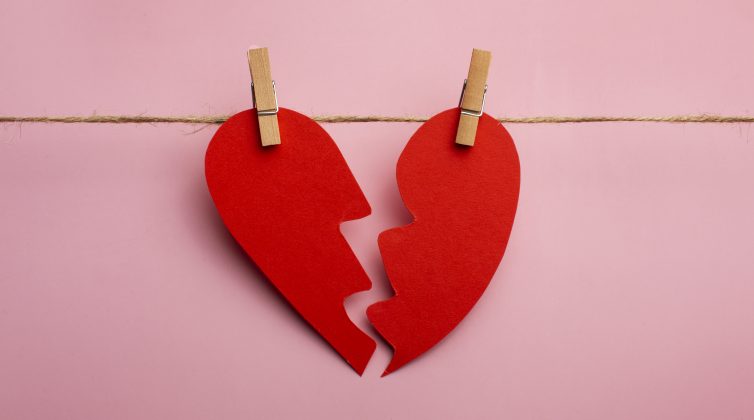 Πόσο χρειάζεται η καρδιά μας να ξεπεράσει έναν χωρισμό;