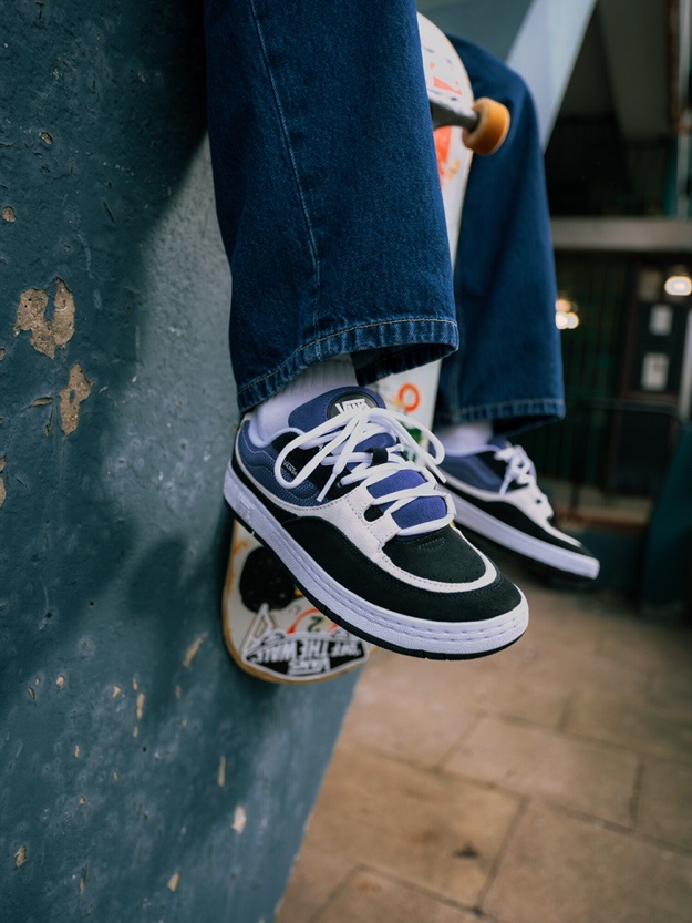 to-90s-skate-shoe-%ce%b5%cf%80%ce%b9%cf%83%cf%84%cf%81%ce%ad%cf%86%ce%b5%ce%b9-%ce%b3%ce%b9%ce%b1-%ce%bd%ce%b1-%ce%b1%cf%80%ce%bf%ce%b3%ce%b5%ce%b9%cf%8e%cf%83%ce%b5%ce%b9-%cf%84%ce%bf-street-s0