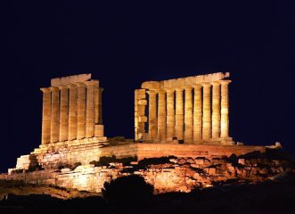 αλλάζει-φωτισμό-το-σούνιο-με-την-υπογρ