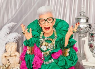 iris-apfel-η-ιστορία-του-γηραιότερου-fashion-icon-που-έφ