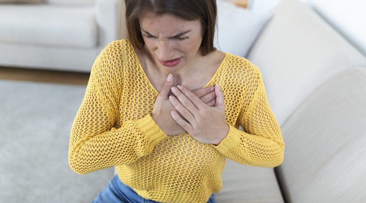 Αιφνίδιος καρδιακός θάνατος: Τα προειδοποιητικά σημάδια, η πρόληψη και η αντιμετώπιση