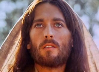 «Ο Ιησούς από τη Ναζαρέτ»: Πότε και πού θα προβληθεί τελικά η θρυλική μίνι σειρά