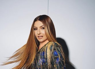 η-εκθαμβωτική-εμφάνιση-της-έλενας-παπ