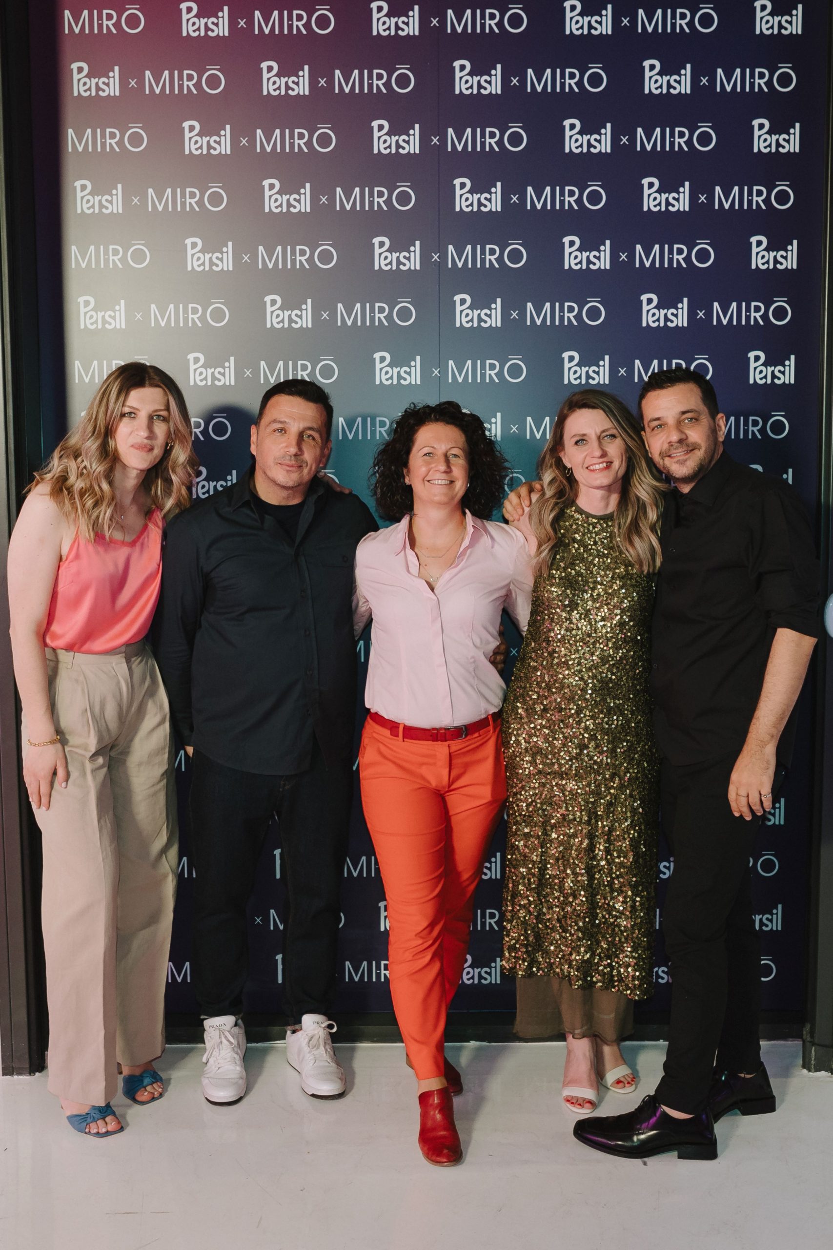 wene%d1%8f-%ce%ad%ce%bd%ce%b1-%ce%ba%ce%b1%ce%b9%ce%bd%ce%bf%cf%84%cf%8c%ce%bc%ce%bf-pop-up-fashion-project-%ce%bc%ce%b5-%cf%84%ce%b7-%cf%83%cf%85%ce%bc%ce%bc%ce%b5%cf%84%ce%bf%cf%87%ce%ae-%cf%842