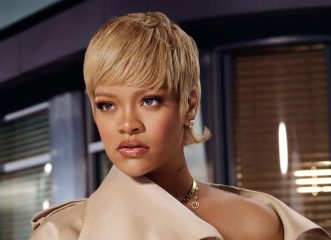 η-rihanna-έδειξε-τα-φυσικά-μαλλιά-της-και-εμε