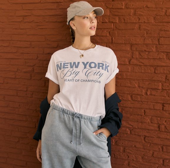 casual-sport-κομψό-street-style-look-με-ρούχα-χωρίς-ραφές