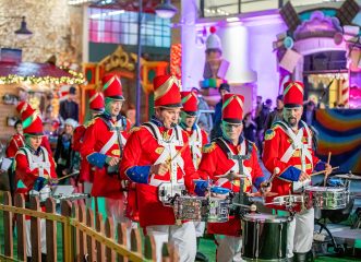 the-christmas-factory-h-μαγεία-των-χριστουγέννων-και-φέτ