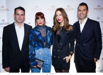 η-νέα-festive-συλλογή-παπουτσιών-παρουσιάστ