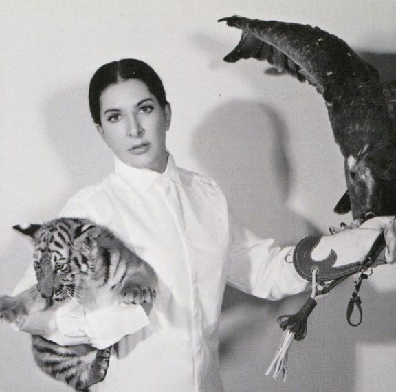 marina-abramovic-massimo-dutti-αφιέρωμα-στο-νομαδικό-πνεύμα-σ