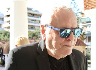 σπάνια-εμφάνιση-ο-71χρονος-γιώργος-πολυ