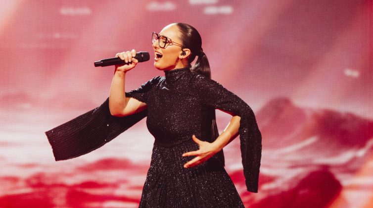 eurovision-2025-%ce%b1%ce%bd%ce%b1%ce%ba%ce%bf%ce%b9%ce%bd%cf%8e%ce%b8%ce%b7%ce%ba%ce%b5-%ce%b7-%cf%83%ce%b5%ce%b9%cf%81%ce%ac-%ce%b5%ce%bc%cf%86%ce%ac%ce%bd%ce%b9%cf%83%ce%b7%cf%82-%cf%83%cf%840
