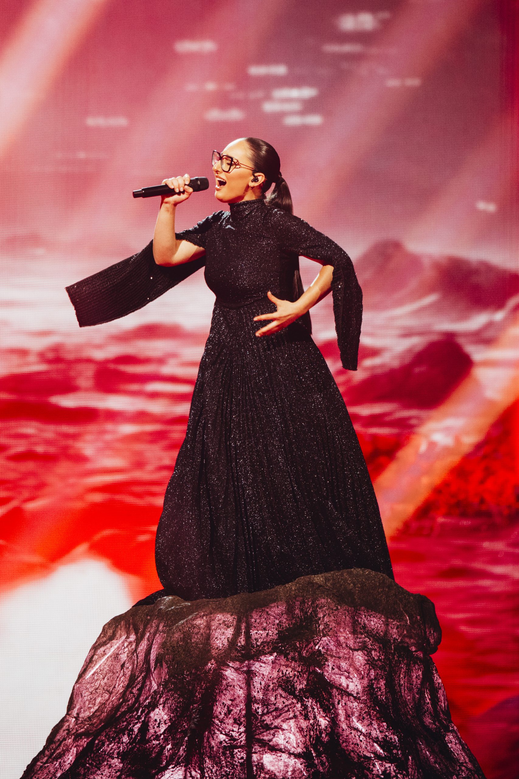 eurovision-2025-%ce%b5%ce%ba%ce%b8%ce%b1%ce%bc%ce%b2%cf%89%cf%84%ce%b9%ce%ba%ce%ae-%ce%b7-klavdia-%cf%83%cf%84%ce%b7%ce%bd-%cf%80%cf%81%cf%8c%ce%b2%ce%b1-%cf%84%ce%b7%cf%82-%ce%b5%ce%bb%ce%bb%ce%ac1