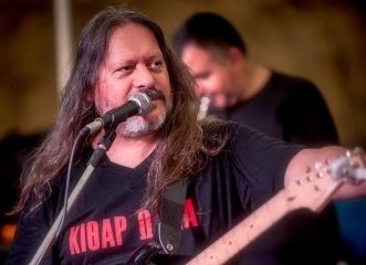 ο-αντώνης-μιτζέλος-live-στον-μικρό-κεραμε