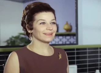 κατερίνα-γιουλάκη-το-τρυφερό-αντίο