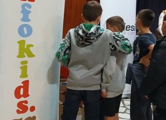 το-infokids-στα-σχολεία-της-σκύρου-σχολικό-φα