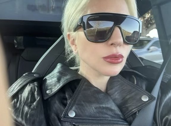 lady-gaga-από-το-τραύμα-και-τη-σιωπή-στη-δύναμη