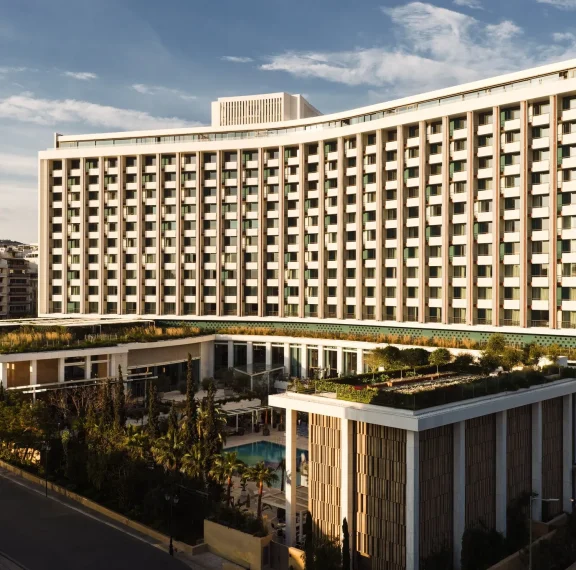conrad-athens-the-ilisian-το-σύγχρονο-urban-resort-που-μόλις-άνοιξε-σ