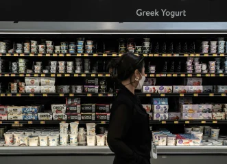 ανακαλούνται-γιαούρτια-από-τα-ψυγεία