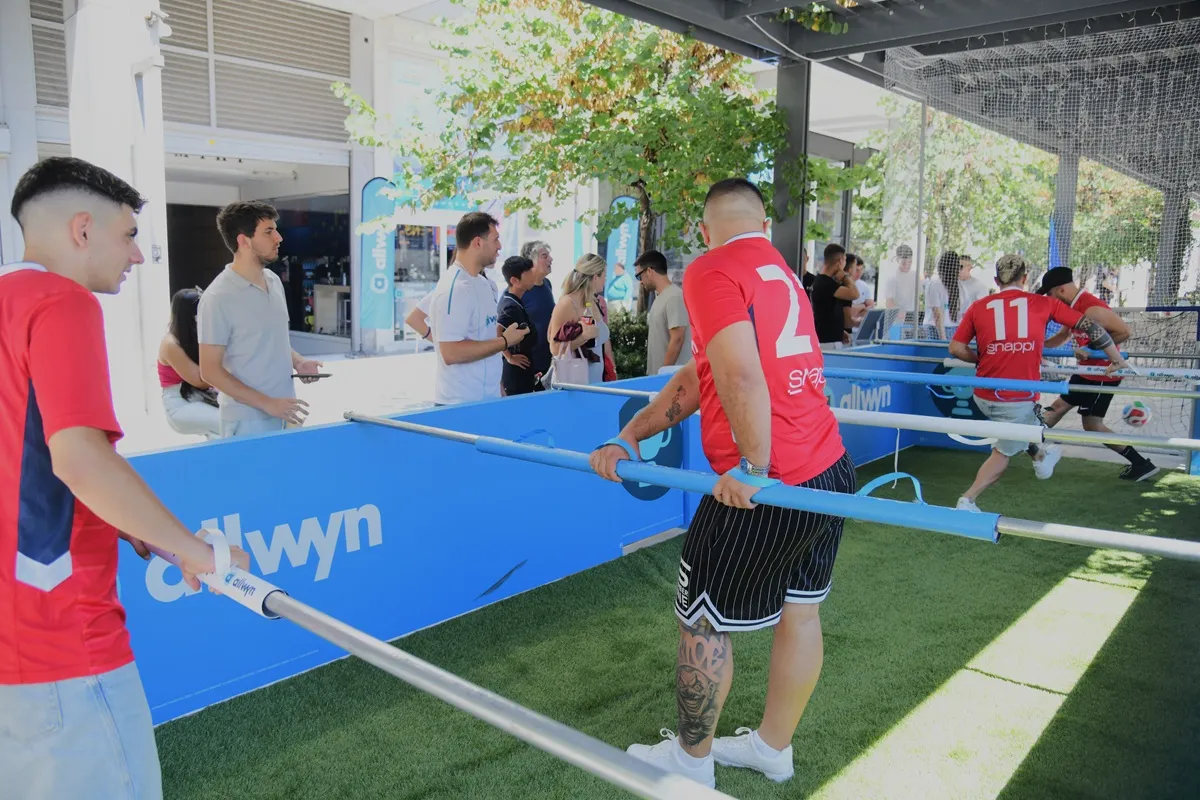 human-foosball-το-πιο-διασκεδαστικό-παιχνίδι-του