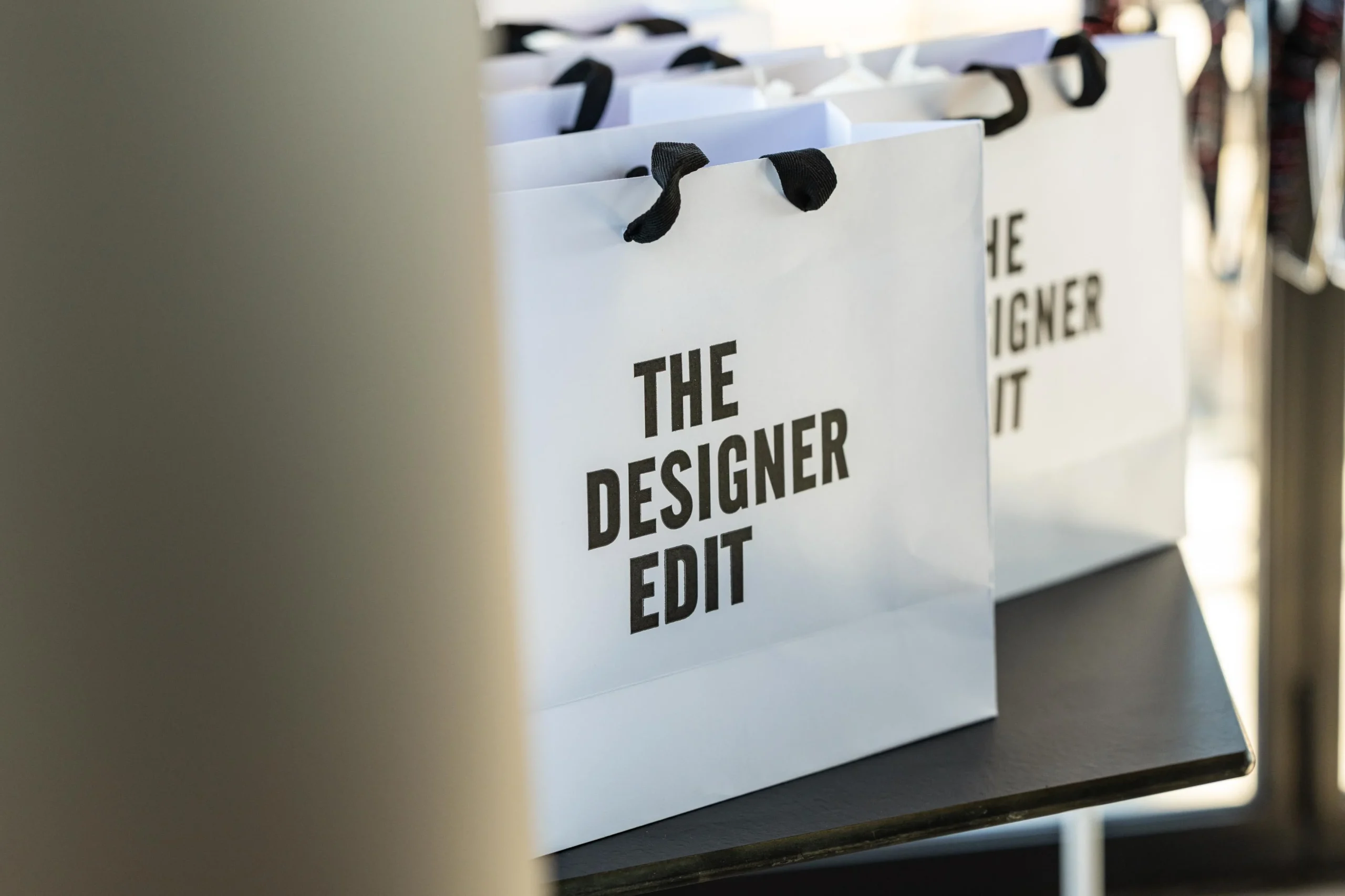 the-designer-edit-%ce%b7-%ce%b5%ce%bb%ce%bb%ce%b7%ce%bd%ce%b9%ce%ba%ce%ae-%ce%bc%cf%8c%ce%b4%ce%b1-%ce%b1%ce%bd%ce%ad%ce%b2%ce%b7%ce%ba%ce%b5-%cf%83%cf%84%ce%bf-rooftop-%cf%84%ce%bf%cf%85-moxy-athens12